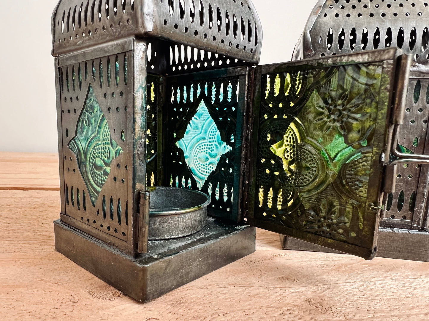 Handmade Fair Trade Small Silver Moroccan Style Lantern T Light Holder With Green & Blue Glass