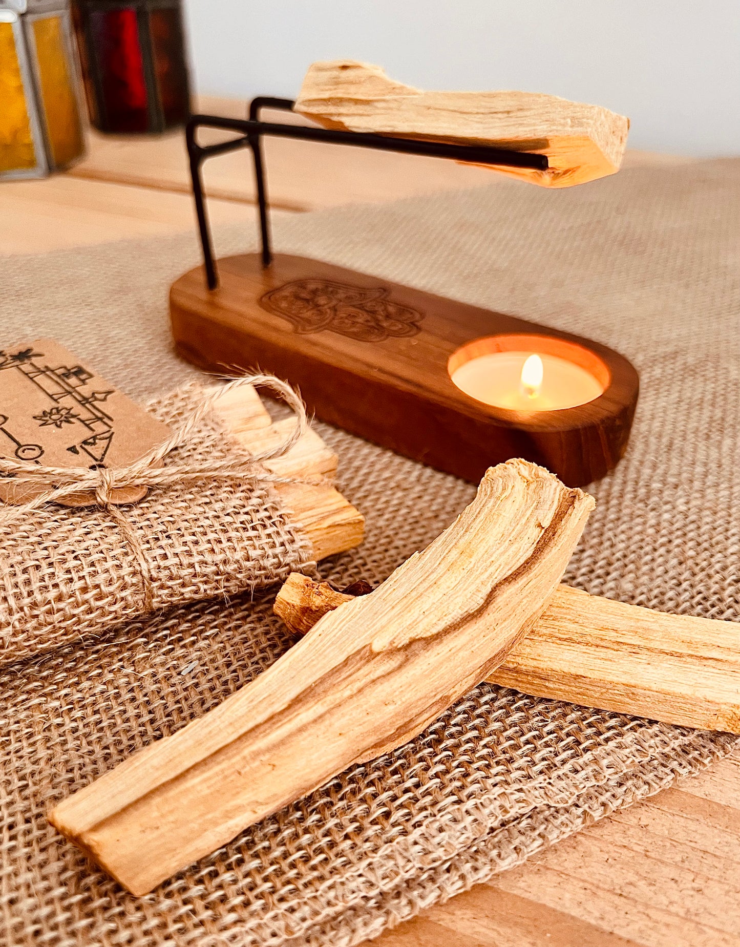 Natural wooden Palo Santo wood incense sticks, handmade natural purifying Holy Wood Santo sticks, hand wrapped plastic free incense home fragrance yoga meditation incense