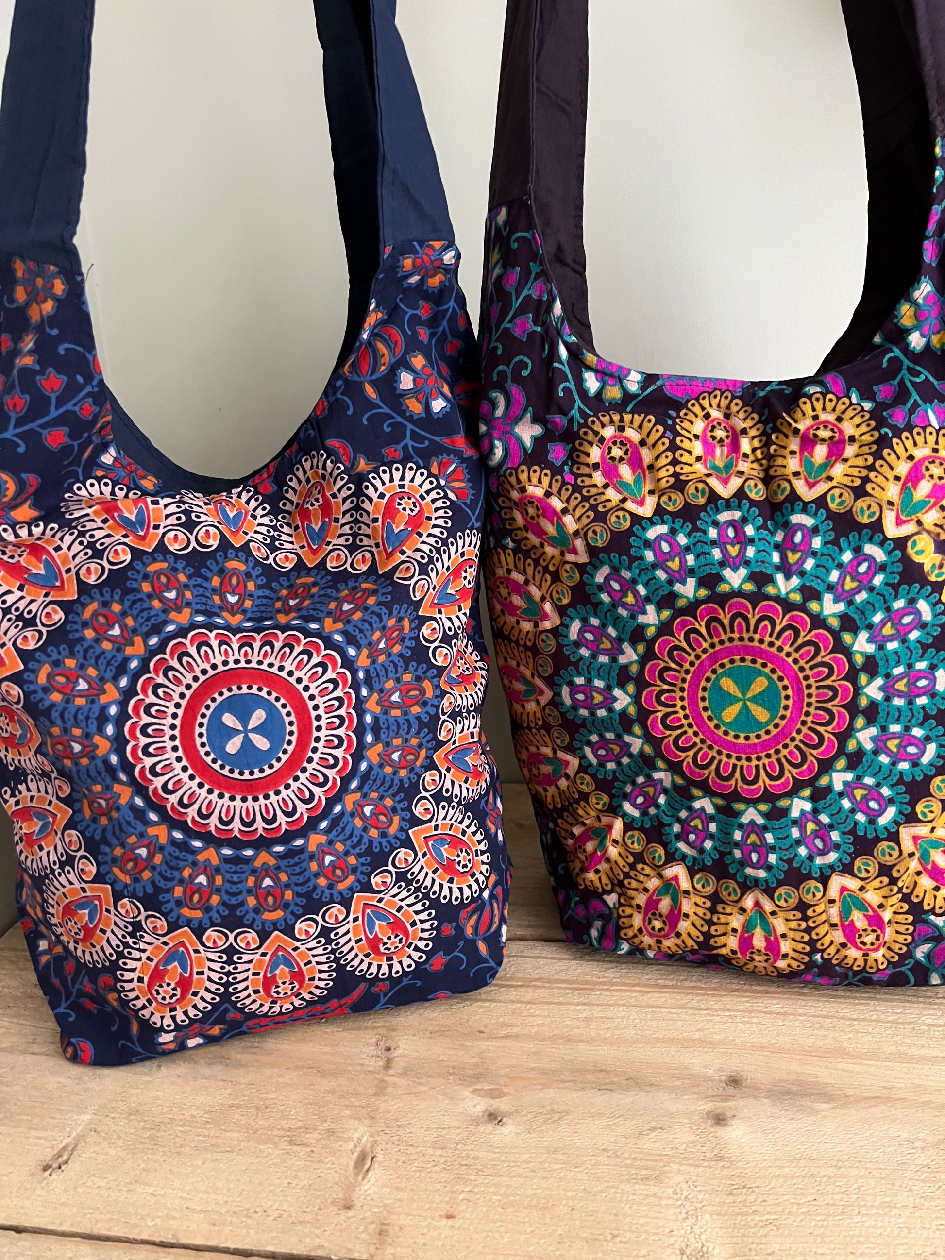 Cotton Relaxed Peacock Print Shoulder Bag
