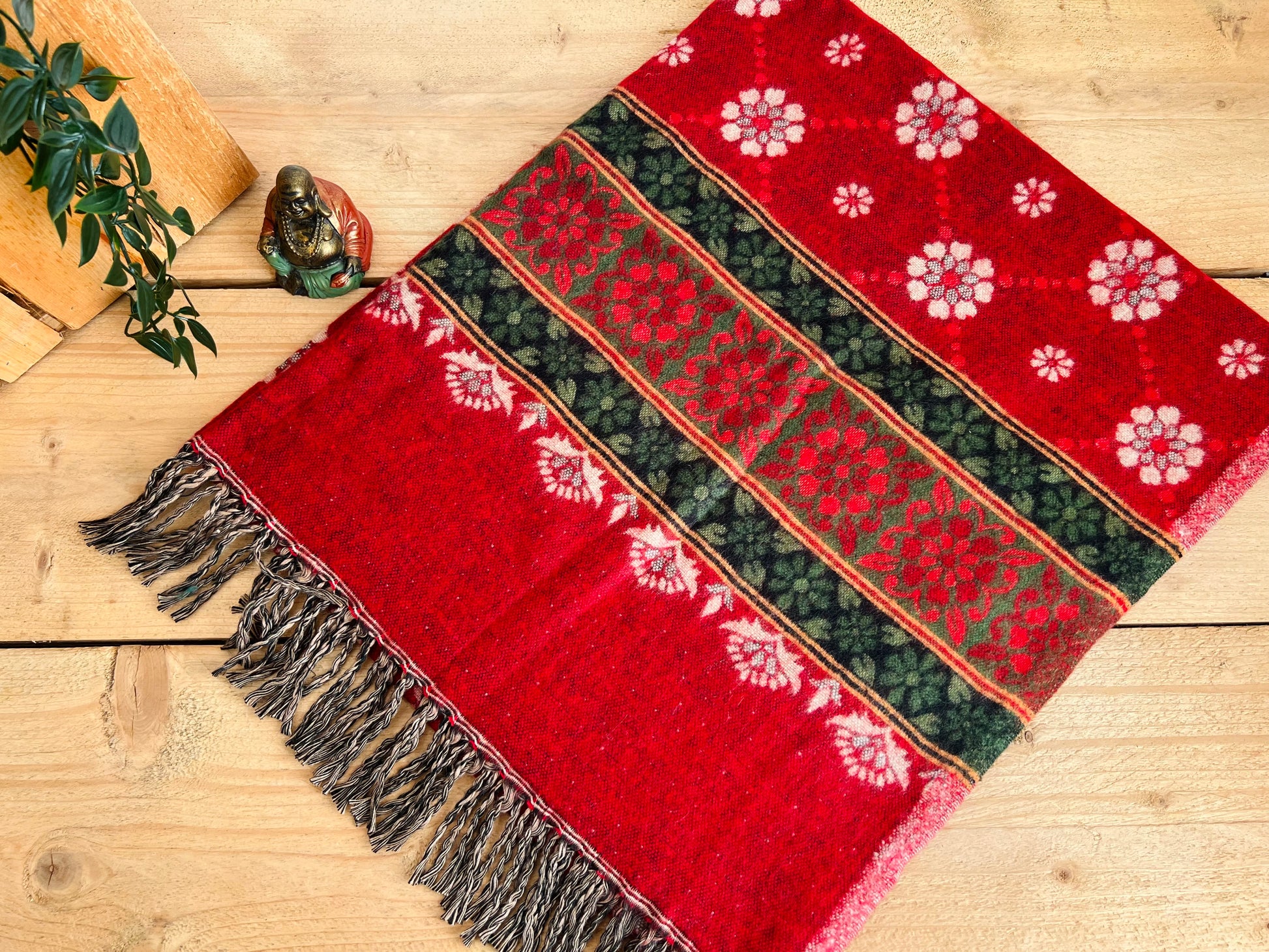 Fair trade recycled cotton throw blanket with red and green bohemian design