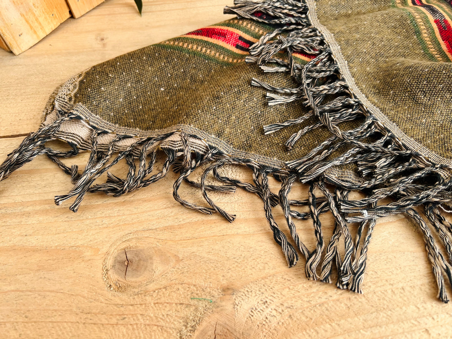 Tassel scarf throw dark green red brown blanket scarf