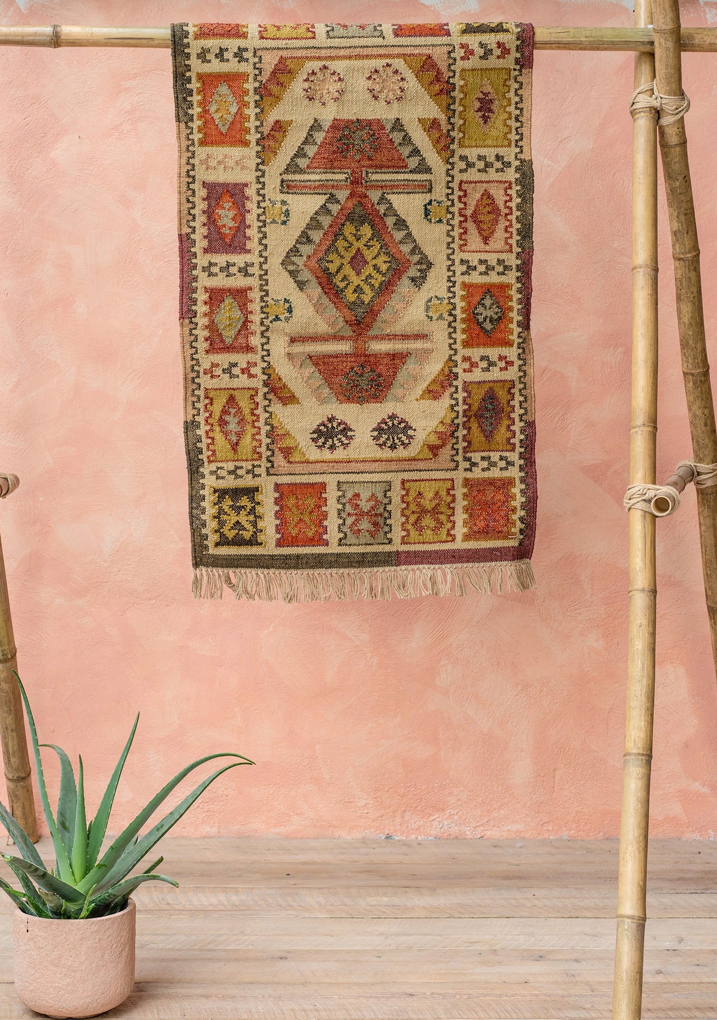 Decorative rug with geometric pattern handmade runner 
