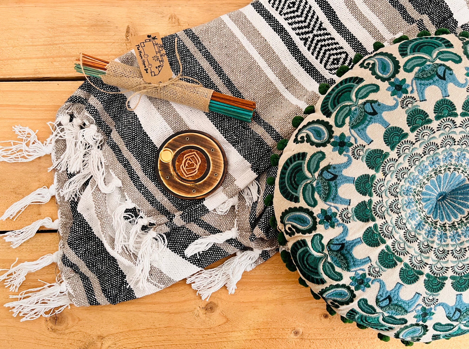 Handmade black and teal meditation set with cushion, cotton throw, meditation incense sticks and wooden incense holder – eco-friendly yoga gift set for mindfulness and relaxation