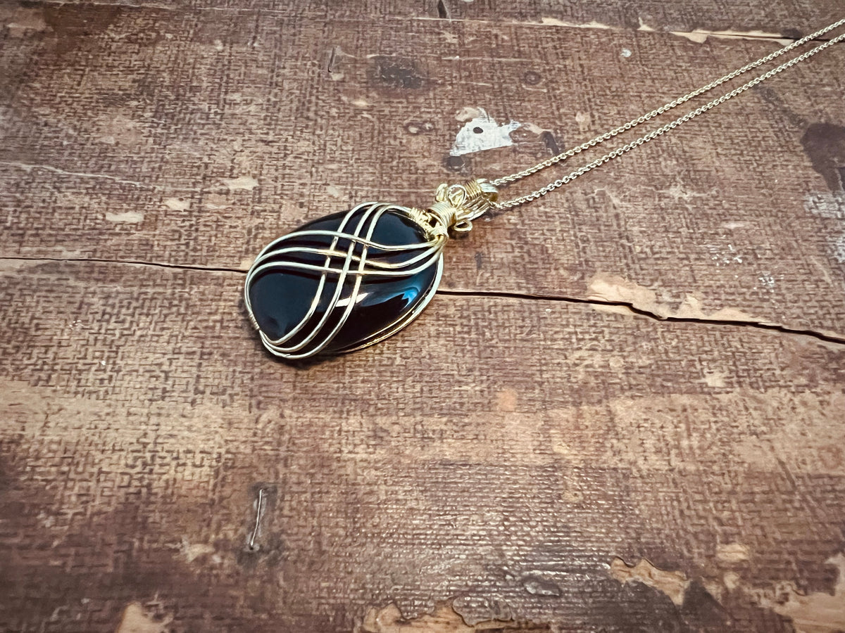 Handmade Agate Healing Crystal Necklace: Gold Wire Wrap Boho Pendant
