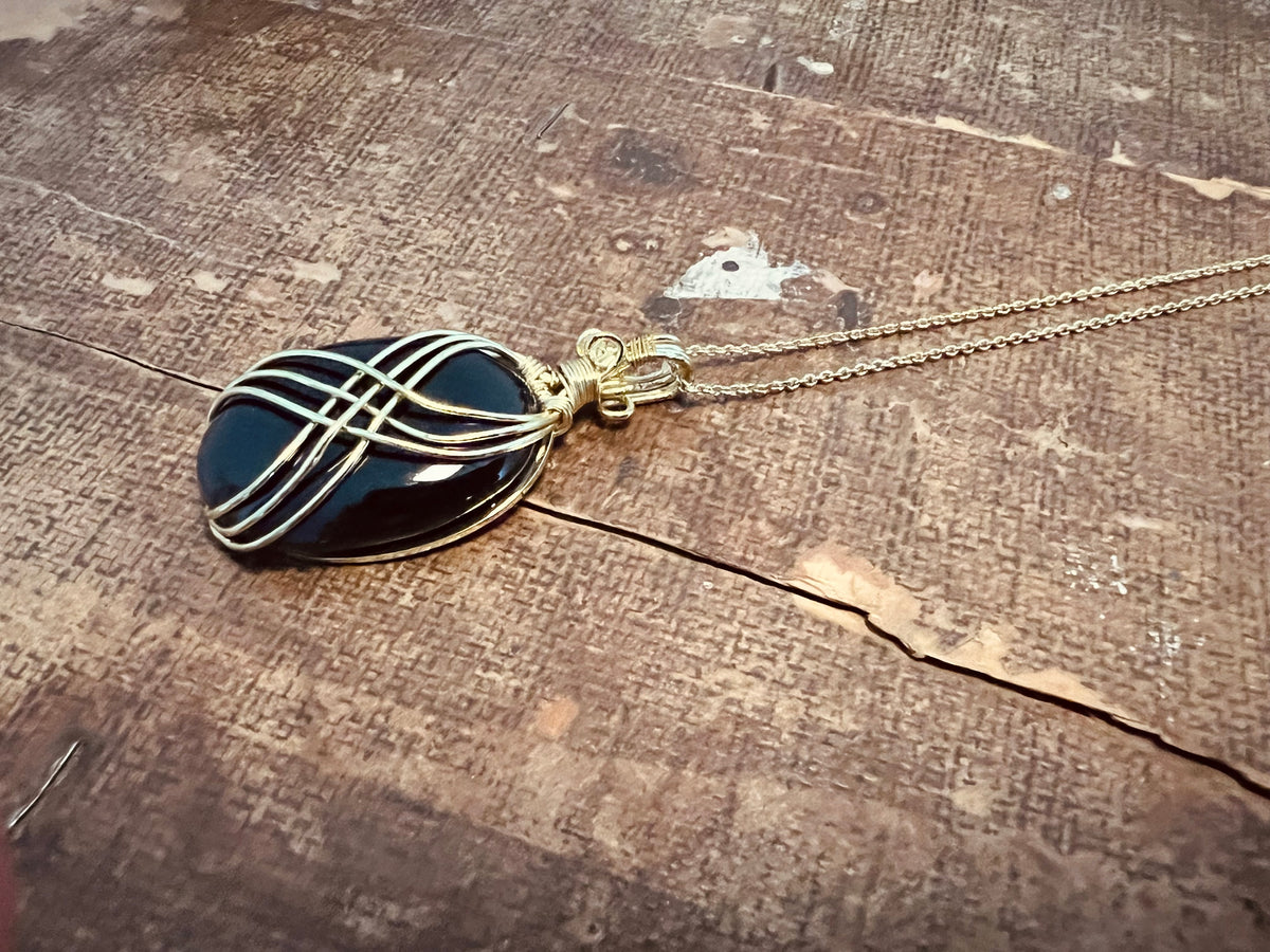Handmade Agate Healing Crystal Necklace: Gold Wire Wrap Boho Pendant