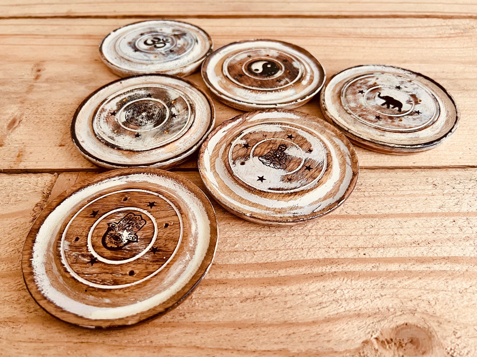 Handmade Fair Trade Ethically Sourced Bohemian Hippie Incense Stick Holder Ash Catcher Mango Wood Round Plate White Brown 