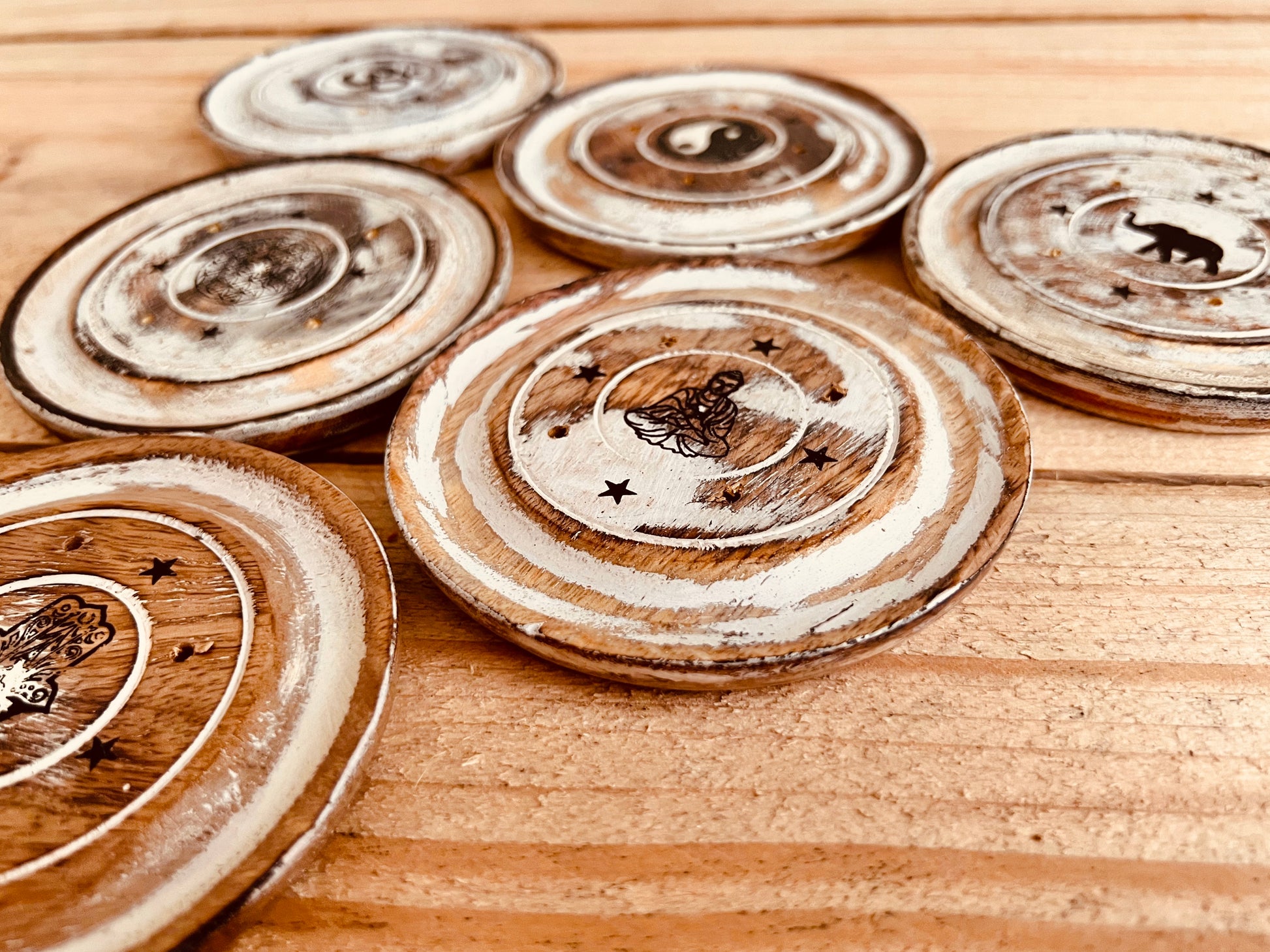 Handmade Fair Trade Ethically Sourced Bohemian Hippie Incense Stick Holder Ash Catcher Mango Wood Round Plate White Brown 